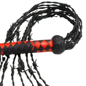 Flogger en cuir souple pour jeux sensoriels avec cordes flexibles et légères - Product Image 2
