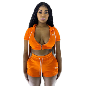 Conjunto de Sudadera y Pantalón Corto para Mujer, 100% Algodón Grueso, Cómodo, Talla Grande, con Cierre, Logotipo Personalizado Impreso en Serigrafía y Detalles en Encaje - Product Image 2