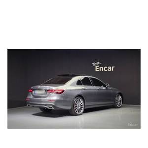 Mercedes-Benz E350 4MATIC AMG Line Classe E 2023 avec volant à gauche, boîte de vitesses automatique, sièges en cuir, caméra arrière - Product Image 2