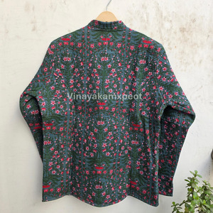 Veste Bohème Matelassée en Coton Doux et Respirant avec Broderie Imprimée Flock et Motifs Floraux Verts – Confortable et Écologique pour l'Hiver - Product Image 5