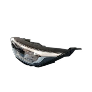 Phare avant gauche halogène d'occasion non marqué/générique 17-20 Stonic YB CUV 8P 92101H8400 - Product Image 2
