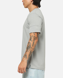 Camiseta Moderna Transpirable de Algodón Gris para Hombre, Proveedor de Ropa Urbana Personalizada, Atuendo Informal y de Descanso, Ropa de Viaje Diaria, Precio al por Mayor - Product Image 4