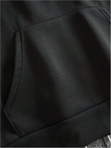 Sudadera con capucha y cordón ajustable para hombre, con estampado gráfico de letras y bloques de color - Product Image 5