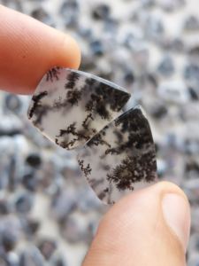 Lote al por mayor de cabujones de ágata dendrítica color miel, disponibles a un precio muy económico, utilizados para la fabricación de joyas. Piedra de ágata dendrítica color miel. - Product Image 4