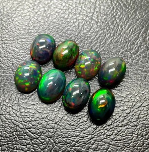 AAA 8 Pièces Opale Éthiopienne Flamme Noire Cabochon 14x10mm Forme Ovale Feu Exceptionnel Pierre Précieuse Naturelle pour Bijoux - Product Image 3