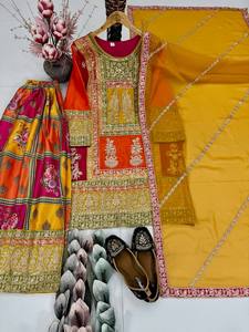 Costume Sharara brodé vert Zardosi et paillettes avec Dupatta pour femme tenue de fête de mariage et de festival indien - Product Image 4