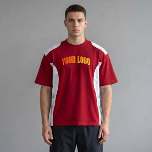 T-shirt rouge à manches courtes pour homme, col rond, avec empiècements en maille blanche, respirant, coupe classique, logo imprimé sur le devant - Product Image 1