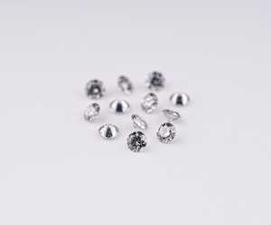 OM GEMS Diamante Natural Suelto de 2.80 MM, Corte Brillante, Color Claro, Certificado para Joyería - Product Image 3