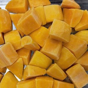 Trozos de mango congelados a granel hechos con mango maduro para preparación de jugos, postres y suministro Horeca en Vietnam - Product Image 3