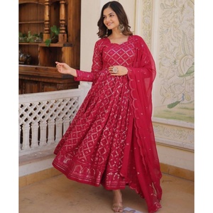 Dernière robe de soirée élégante en fausse fourrure brodée avec des sequins, style ethnique, salwar kameez pour femmes, indien, pakistanais, Fatema - Product Image 1