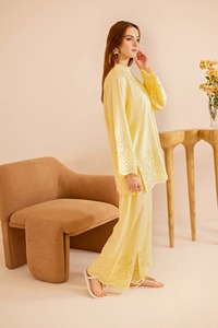 Salwar Kameez jaune en rayonne, manches brodées, coupe ample, longueur cheville, tenue décontractée pour fêtes, style indien et pakistanais pour femme, été - Product Image 1
