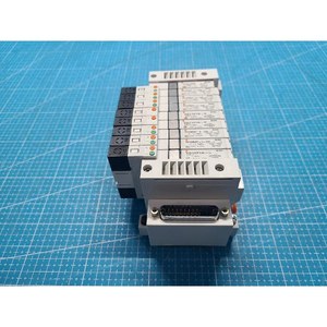 Vanne de régulation de fluide pneumatique SMC VQ1000-10A-1+VQ1200NY-5-X35+VQ1101N-5+VQ1201N-5 00-038-0003 d'occasion, provenant de Legacy Semiconductor - Product Image 3