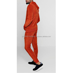 Nueva llegada de los hombres de alta calidad traje de terciopelo para los hombres de moda Chándal personalizada Jogging Slim Fit hombres terciopelo chándal conjunto - Product Image 2