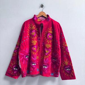 เสื้อแจ็คเก็ตกำมะหยี่สีชมพูปักลายซูซานี พร้อมลายหัวใจและลายดอกไม้ แขนยาว คอตั้ง สไตล์โบฮีเมียน เสื้อคลุมฤดูหนาว - Product Image 1