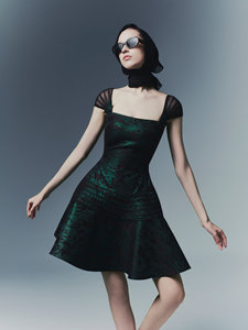 Vestido Teal UNBOUND _ vestido de noche de lujo de alta costura de la marca local vietnamita - Product Image 4