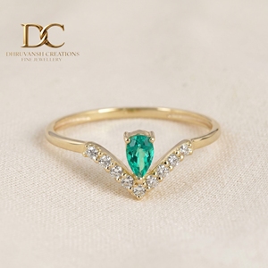 Bague pour femme en or jaune massif 9 carats avec diamant cultivé en laboratoire et émeraude colombienne de qualité supérieure, certifiée IGI, bijoux fins de créateur - Product Image 1