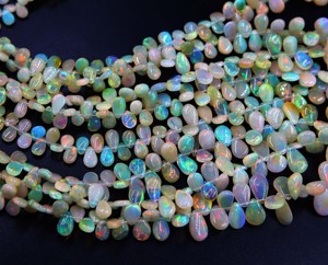 Perles d'opale éthiopienne naturelle multi-feu, opale à forme de poire lisse, environ. 14x9 MM à 4x4 MM Longueur de 16 pouces - Product Image 4