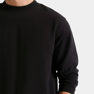 เสื้อสเวตเตอร์ขนแกะคอกลมสำหรับผู้ชายแบบเรียบ - Product Image 1