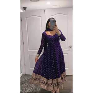 Vestido de noche XL Party Wear con hilo y secuencia de trabajo que incluye vestido y Dupatta - Product Image 4