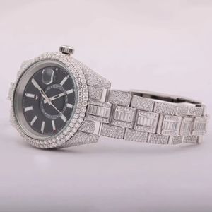 Reloj de lujo para hombre con diamantes, cristales y gemas, esfera negra, automático, de alta gama, moderno, brillante. - Product Image 2