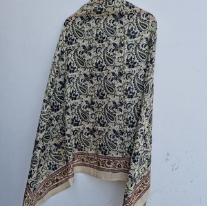 Paréo Sarong en Coton Fait Main Imprimé au Bloc, Écharpe de Plage Bohème, Cache-maillot pour Femme, Accessoire de Plage Estival – Vente en Gros - Product Image 6