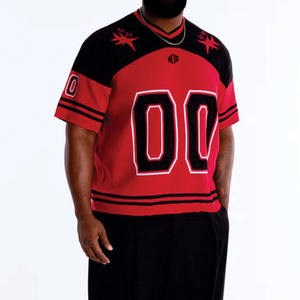 Camiseta Deportiva Oversize Roja de Fútbol Americano para Hombre con Paneles en Contraste y Cuello en V, Estilo Urbano, Personalizable con Número, Ropa de Equipo, Fabricante OEM - Product Image 4