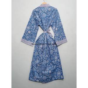 Nouvelle robe kimono en coton imprimé à la main pour femmes avec ceinture, légère, style bohème, idéale pour se détendre ou comme tenue de nuit estivale. - Product Image 5