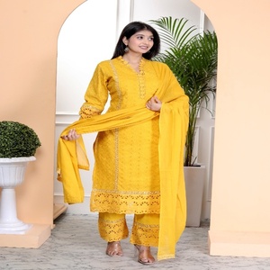 Conjunto de Kurta de Algodón Amarillo Brillante para Mujer NIYANI con Bordado Delicado y Dupatta Fluido para Bodas y Diwali, Elegancia Étnica - Product Image 3