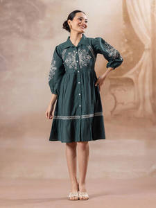 เสื้อเชิ้ตคอปก แขนพองสามส่วน แต่งลายปัก ความยาวปานกลาง ชายระบาย ผ้าจอร์เจตต์ เป็นมิตรกับสิ่งแวดล้อม เหมาะสำหรับงานทางการ - Product Image 3