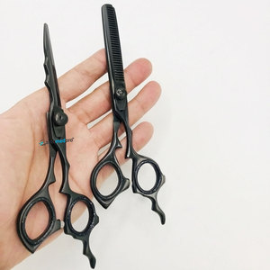 Ciseaux de coiffure professionnels en acier inoxydable japonais Black Plasma, lame tranchante - Product Image 2