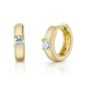 Boucles d'oreilles Huggie en or jaune 14 carats avec diamants 0,16 CT taille ronde naturelle de luxe unisexe - Product Image 1