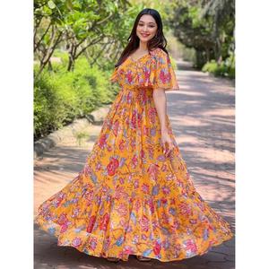 Vestido Largo Maxi Estampado Floral Amarillo para Mujer, Cuello en V, Manga Corta, Corte Evase - Product Image 2