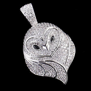 Pendentif en moissanite en forme de hibou, plaqué argent 925, micro-pavé, thème animal, charme de luxe unisexe, à porter au quotidien - Product Image 1