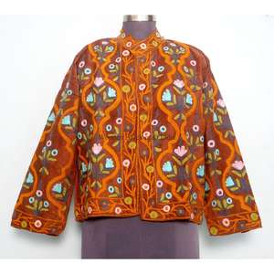 Veste d'hiver matelassée artisanale brodée Cotrise pour femme, coupe régulière, écologique, coupe-vent, 100 % coton, taille unique, best-seller - Product Image 1