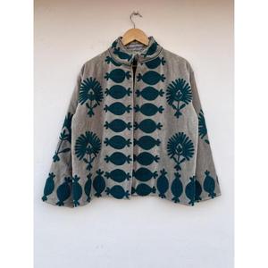 เสื้อแจ็คเก็ตวาร์ซิตี้พรีเมียม Suzani รุ่นฤดูใบไม้ร่วง/ฤดูหนาว แบบปกติ ผ้าถัก ระบายอากาศได้ดี ปักลาย ติดกระดุม ผ้าฝ้าย เป็นมิตรกับสิ่งแวดล้อม แบบสองด้าน ใช้ความร้อนได้ - Product Image 4