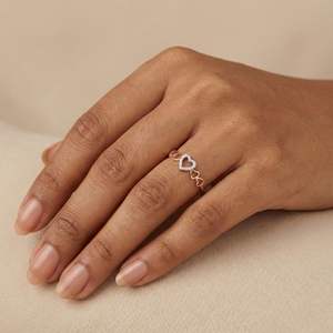 Anillo de Oro Rosa con Diamante Natural Delicado de 0.03 Quilates, Corte Brillante Redondo, Claridad VS SI, Certificado IGI, para la Elegancia Diaria - Product Image 1