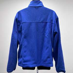Veste polaire homme personnalisée avec logo, fermeture éclair intégrale, chaude pour l'hiver, 220g, respirante, col montant, logo avant, fabricant OEM - Product Image 3