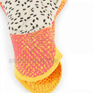 Gants de gardien de but légers et antidérapants en latex pour hommes avec fermeture auto-agrippante et protection des doigts pour le sport - Product Image 3