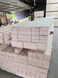 Tablero LVL de Alta Calidad de Fábrica en Vietnam, Madera Contrachapada para Andamios, Tablón de Madera de Pino para Paletas de Madera con Precios - Product Image 5