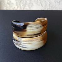 Bracelet manchette en corne de buffle écologique fait main, poli, bijou unique, décoration de Noël
