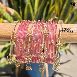 Elegante Juego de Brazaletes Kashmiri Rosa Bebé Hechos a Mano con Ghungroo, Chapado en Oro Tradicional, 16 Piezas, Joyería de Moda para Mujer - Product Image 6