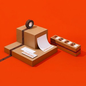 Créateurs de designs d'emballages futuristes et de pointe, alimentés par l'IA, et graphiques personnalisés pour boîtes de vente au détail et étiquettes de produits pour les marques - Product Image 1