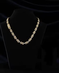 Collier personnalisé 10mm 15mm en argent sterling 925 plaqué or jaune avec diamants et moissanite, chaîne cubaine, provenant d'un fournisseur indien - Product Image 1