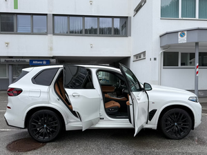 BMW X7 2024 – SUV de Lujo Premium de 7 Plazas con Características Avanzadas - Product Image 3