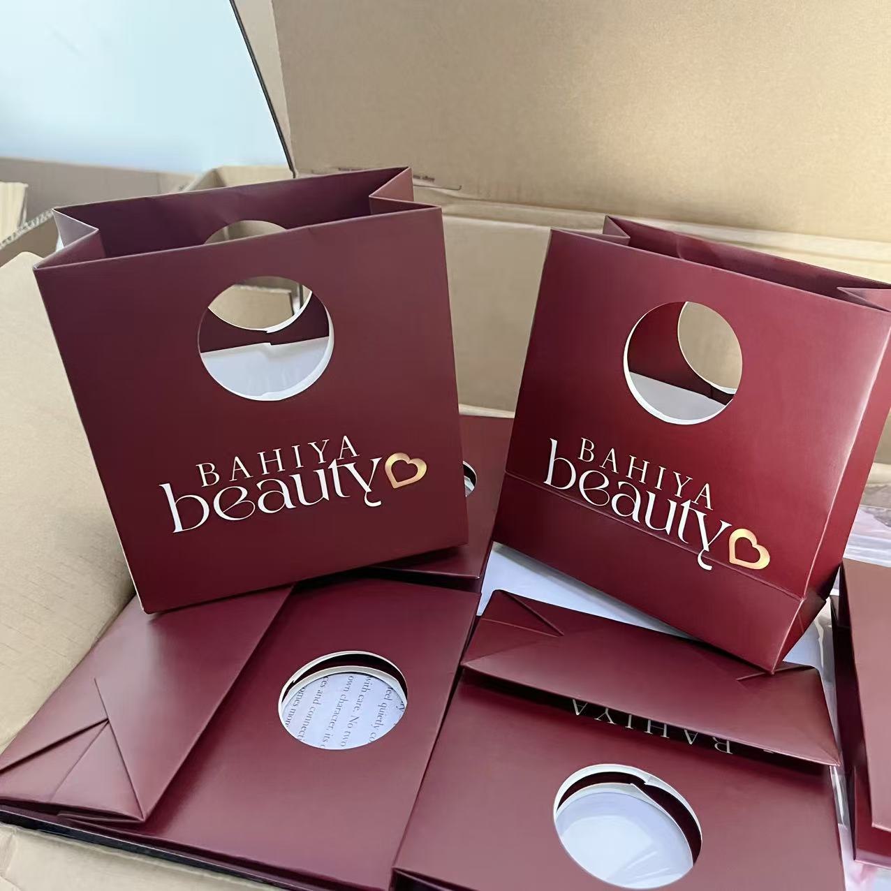 Custom Paper Jewelry Handbag Luxury Necklace Ring Jewelry Gift Packaging Bags Small Shopping Bag Portable Paper Bag With logo