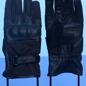 Guantes Unisex de Cuero Genuino Negro Kadia, Protección Completa para Dedos, Palma Acolchada, Protección de Nudillos, Cierre de Gancho y Bucle, Guantes para Ciclismo - Product Image 6