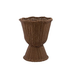 Jarrón tejido marrón con borde festoneado, maceta con base de ratán, jarrón tipo urna, decoración vintage bohemia para el hogar, hecho en Vietnam. - Product Image 1