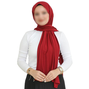 Hijab en jersey rouge uni, tissu extensible doux, style décontracté, respirant, pour femmes, à porter toute l'année - Product Image 1