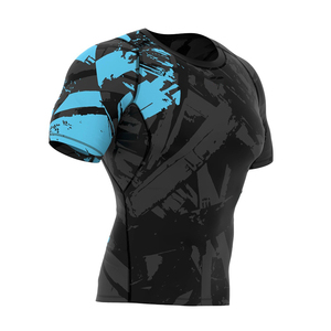 Camiseta de compresión deportiva personalizada para hombre, de poliéster transpirable de secado rápido, ideal para deportes acuáticos y entrenamiento físico. - Product Image 3