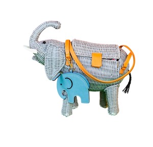 <b>Elephant</b> Shaped Rattan Storage Basket Plant Fiber Material Portable Animal Design <b>Decorative</b> Organizer Blue Color - Product Image 1
